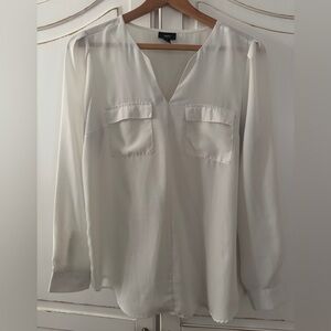 Mossimo Supply Co. Cream V-Neck Blouse